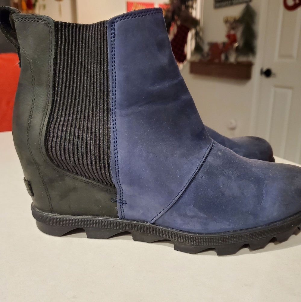 Sorel Joan of arctic wedge booties
